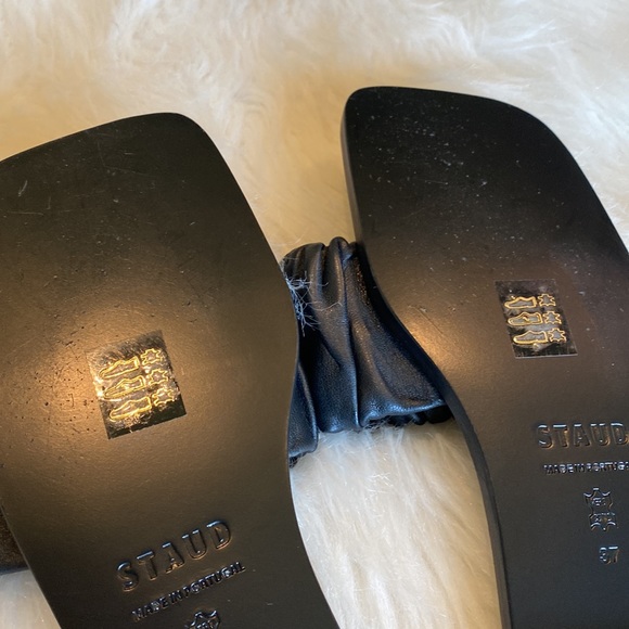 STAUD Nina Flat Ruched Slide Sandal - Picture 9 of 10